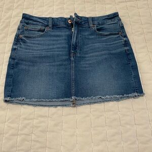 American Eagle women Denim Mini Skirt Blue Size 10